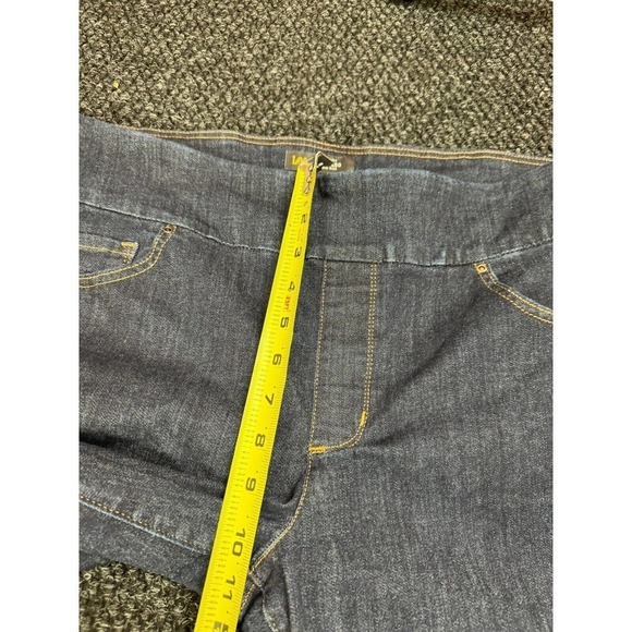 Lee Women's Sculpting Slim Fit Slim Leg Pull On Jean Mid Rise Dark Blue 36x32 - Picture 8 of 8